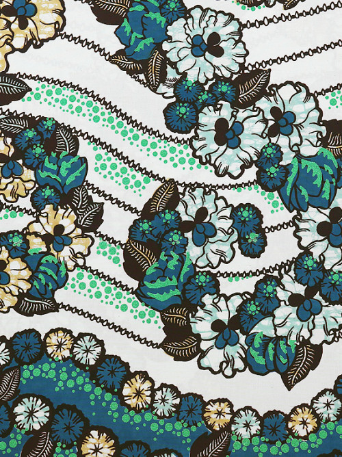VES1069 - Vlisco Exclusive Embellished Super