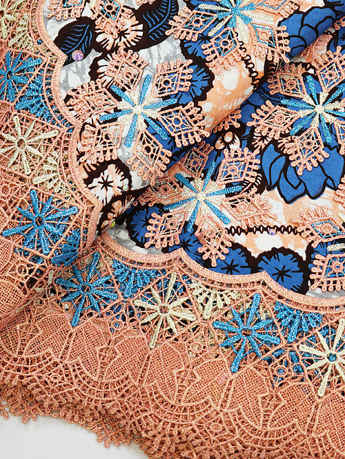 VLE375 - Vlisco Applique Lace