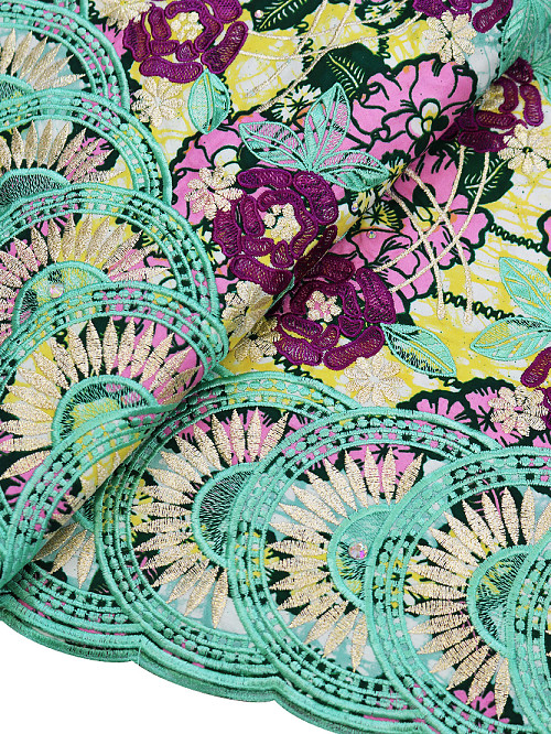 VLE390 - Vlisco Lace